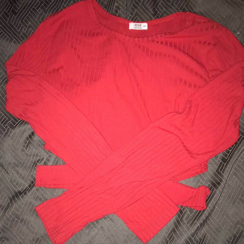 long sleeve crop top